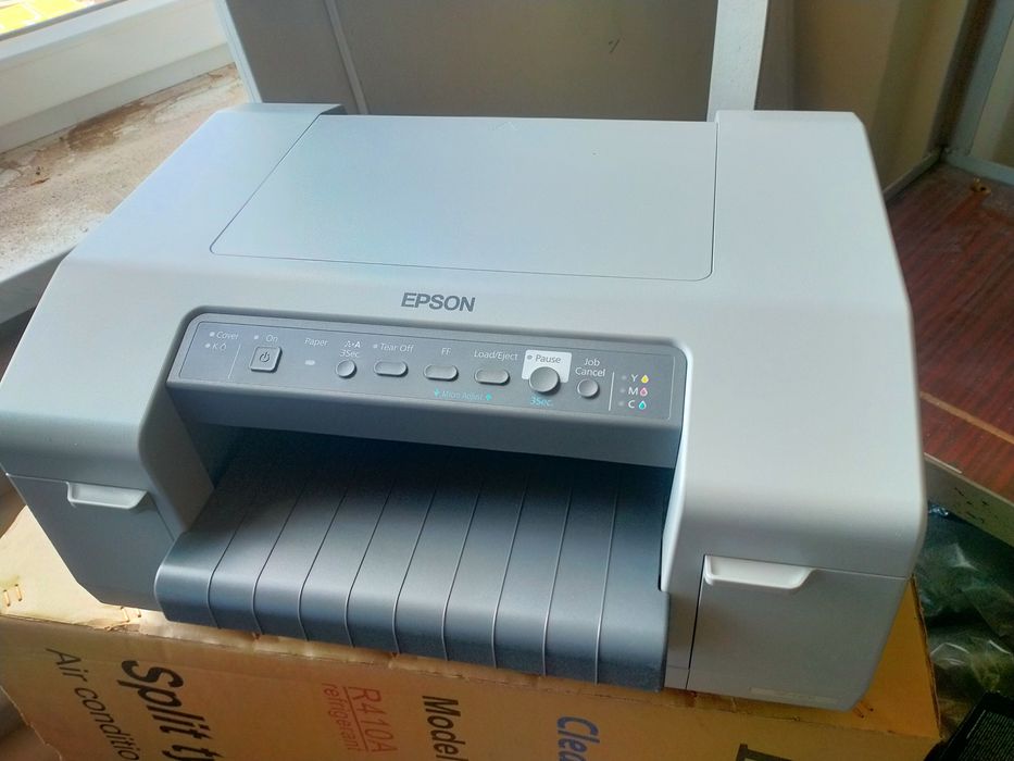 Кольоровий етикеточний Принтер Epson ColorWorks C831