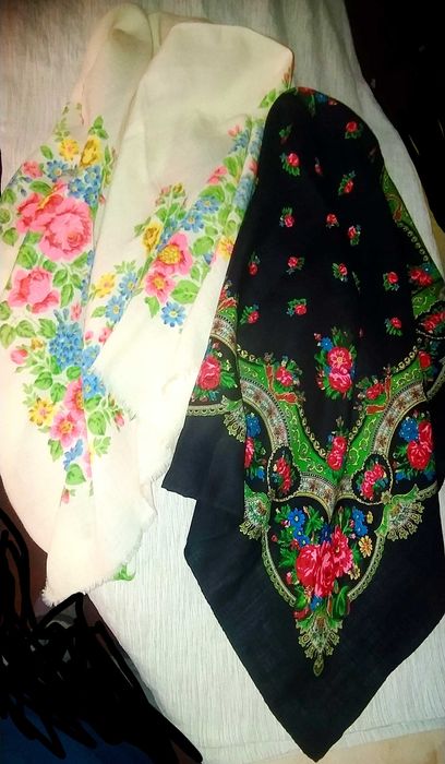 Хустки шерстяні нові, розмір різний( або є бавовна- по 50 грн)