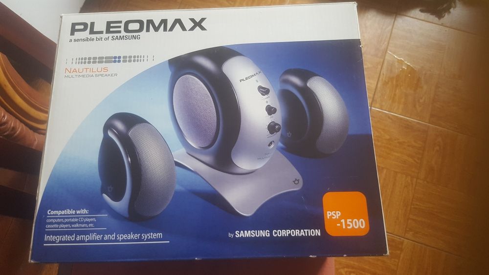 Amplifier and Speaker Set, Brand New in Box64551614146305120