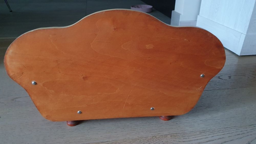 Wiktoriańska sofa/legowisko w stylu  Biedermeier dla lalek/ dla kota