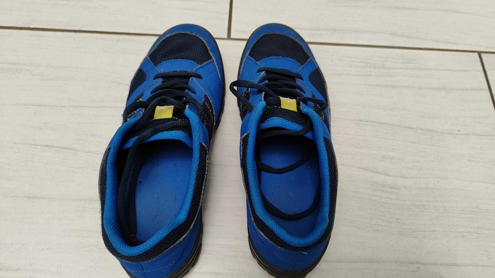 buty sportowe Quechua- dechatlon