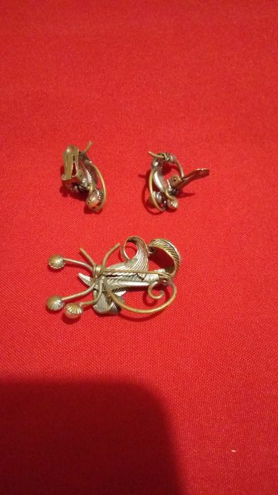 Продам брошки СССР