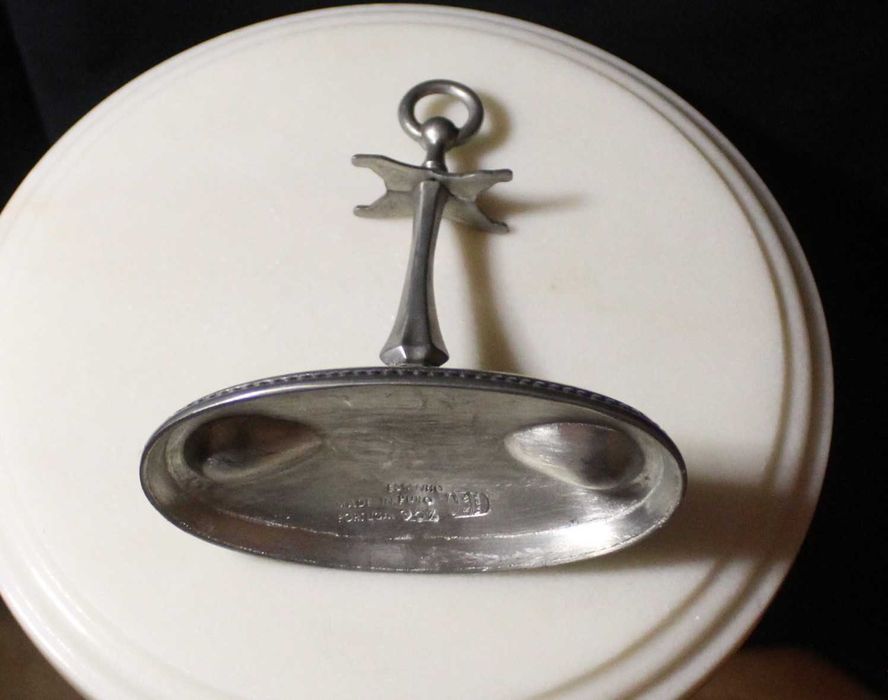 Descanso para cachimbo de tabaco em Estanho puro, Art Nouveau, anos40
