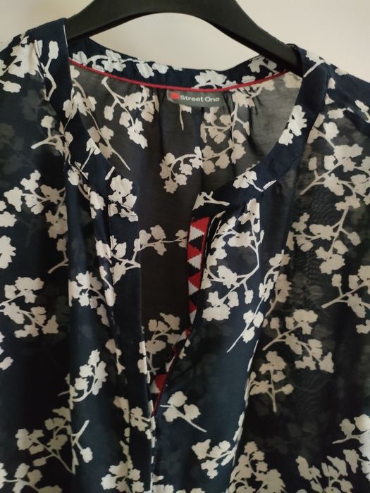 Bluzka w kwiaty Street one