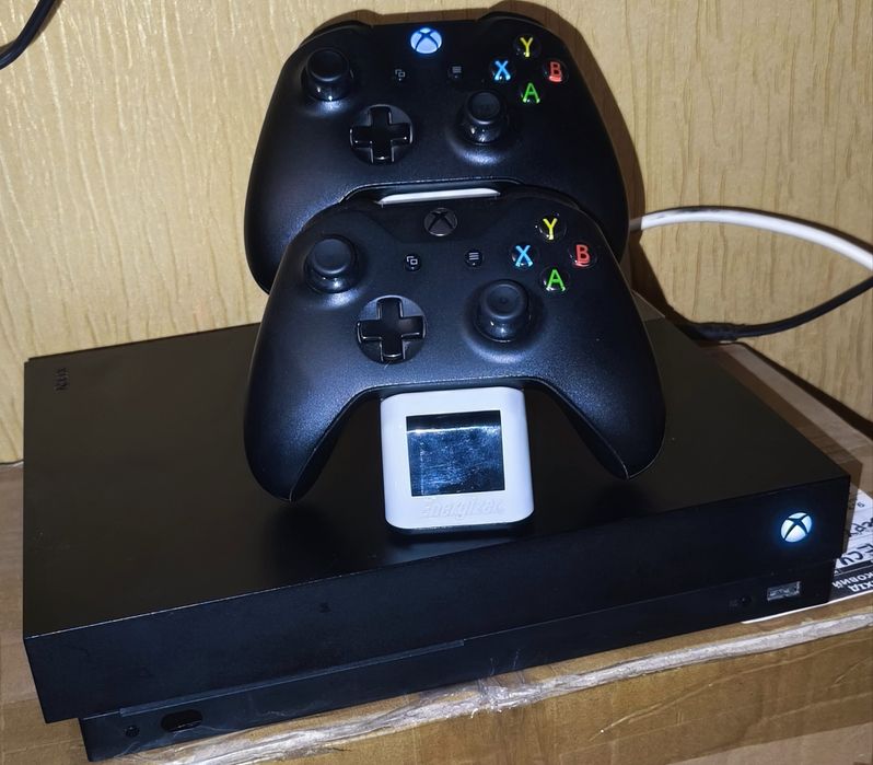 xbox one x cyberpunk - купить приставки - Цена на OLX.ua