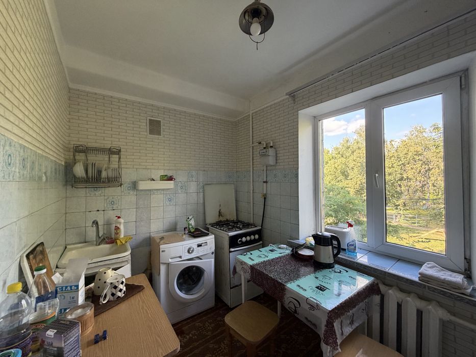 Продаж 2к квартири на Борщагівці, вул. Зодчих, 14 | Цегляний будинок, тихий двір