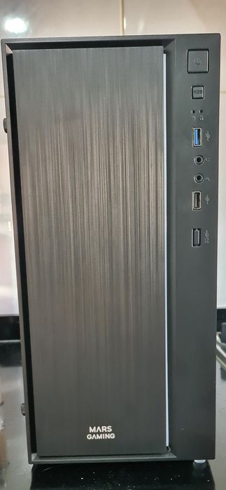 computador gaming em muito bom estado