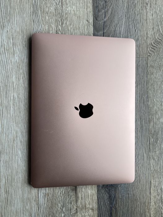 Macbook Air A1932 8GB RAM 128 GB SSD Rose Gold