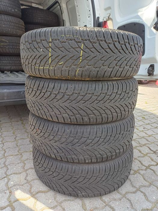 *Nokian Tyres 215/65r17*Zima*