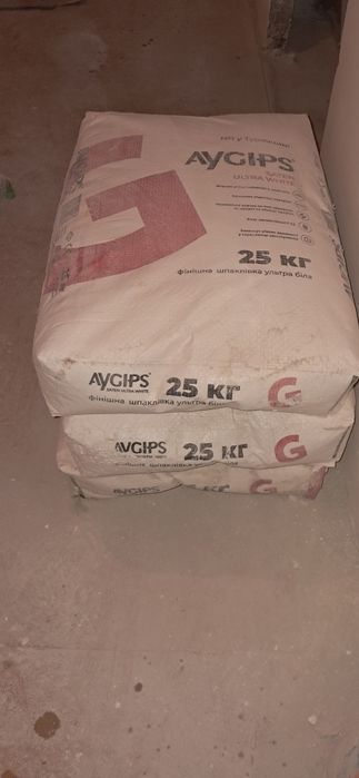 Продам фінішну шпаклівку Aygips 25 кг