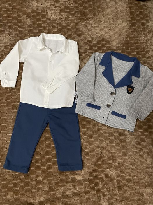 Нарядний костюм трійка