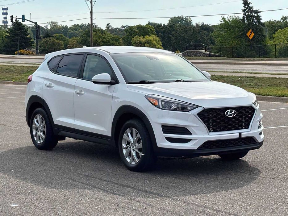 Hyundai Tucson SE      2019