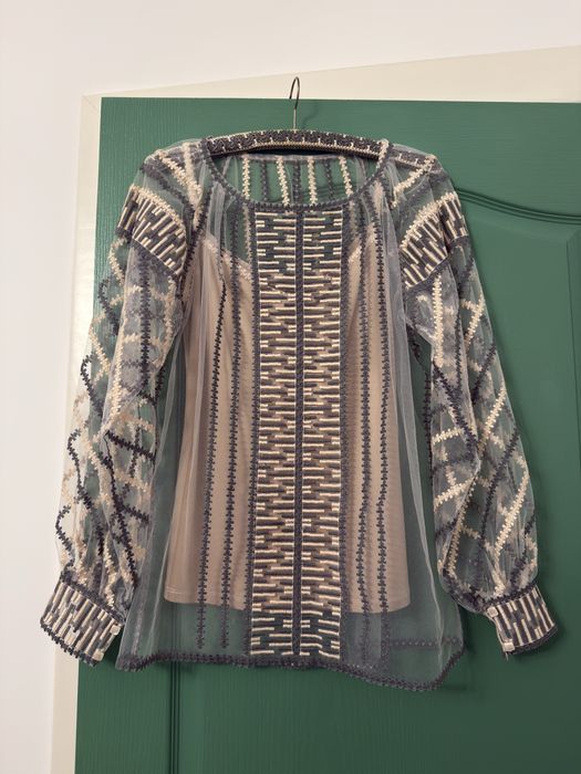 Вишиванка на фатіні