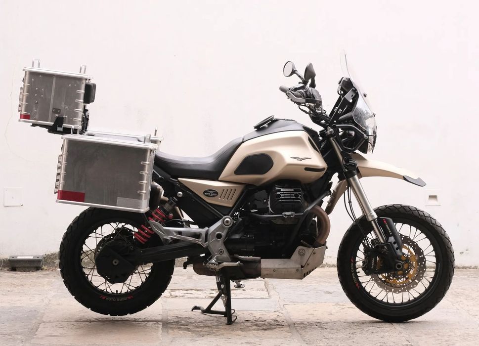Moto Guzzi V85 V85TT Travel E4 + 5000€ acessórios