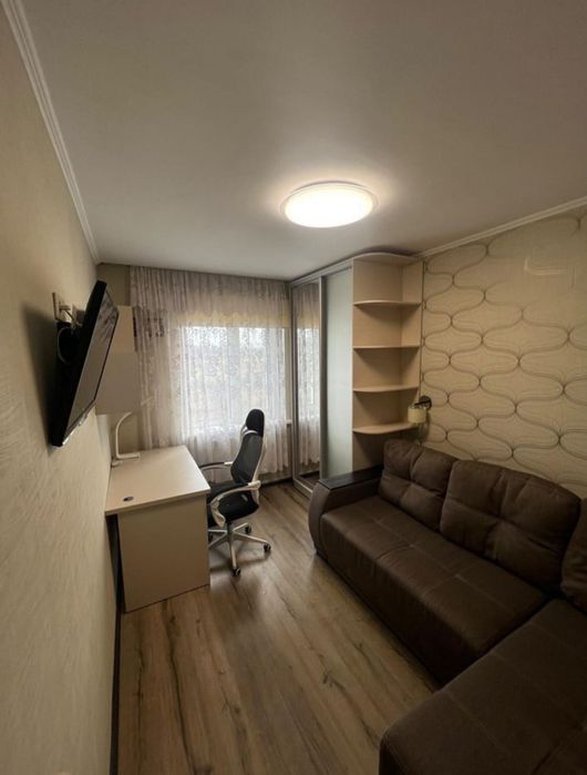 Продаж  затишної трикімнатної квартири