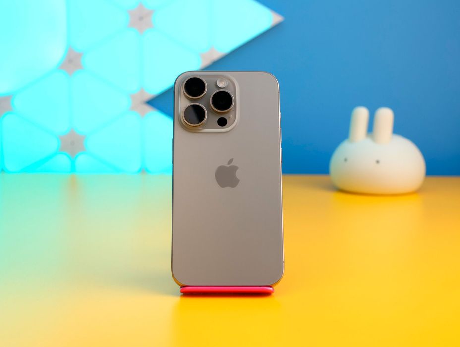 Смартфон Apple iPhone 15 Pro 128GB Natural (159132) Б/У З ГАРАНТІЄЮ