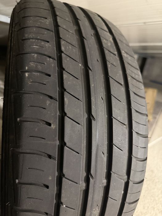 Pneus 215x55 R17