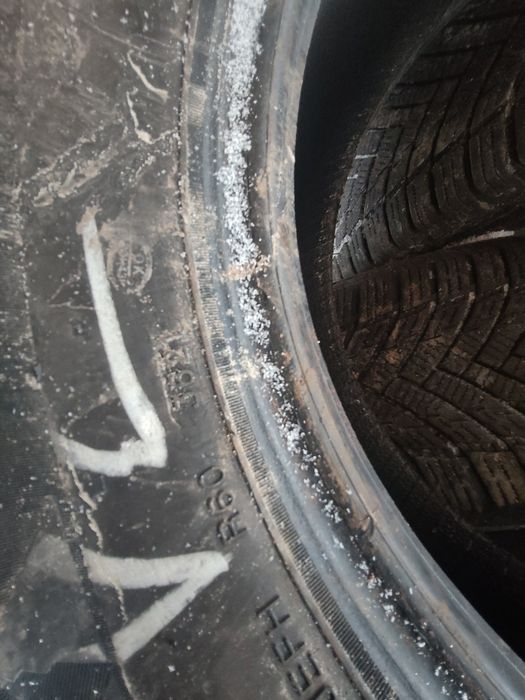 Зимова гума Tracmax 215/65/15