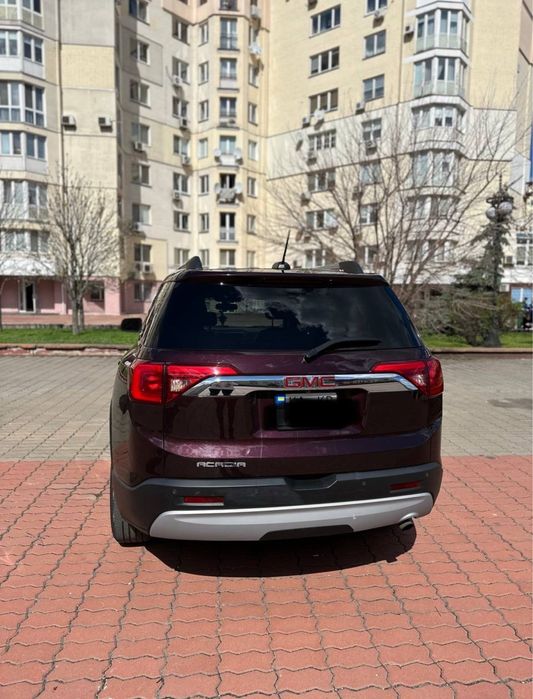 GMC ACADIA 2016 року 6 місц