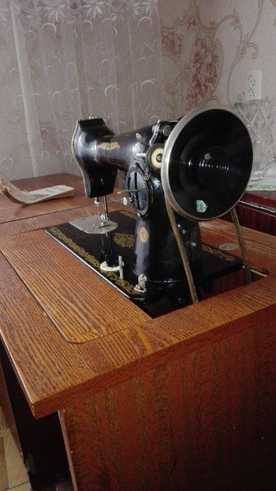 Швейна машинка для профи