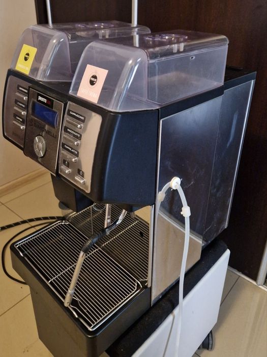 Ekspres do kawy Nuova Simonelli Prontobar
