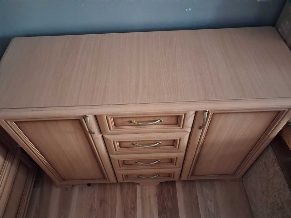 Sprzedam komode 130-50 wys.88