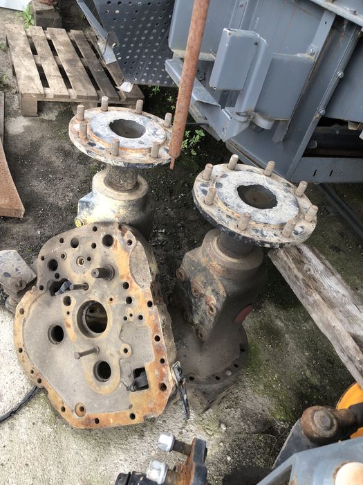 Case 5150 maxum czesci , zwolnica