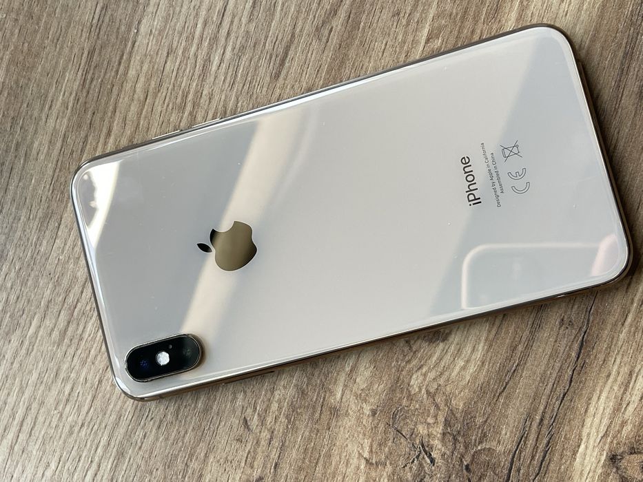 Продам iPhone xs max 512