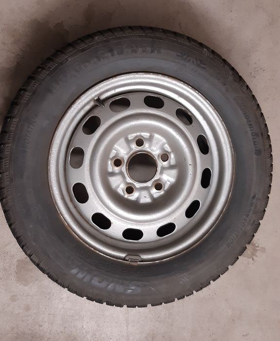 Felgi z oponami zimowymi