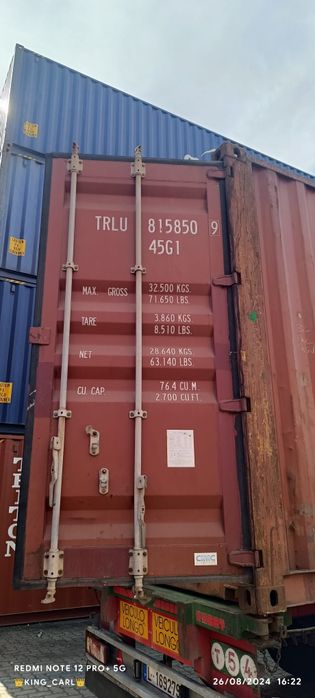 Contentores usados e novos
20" e 40" pés (6 e 12metros)

100% estanque