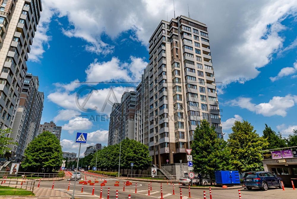 Продаж квартири, ЖК Новопечерські Липки, Драгомирова, Верхогляда