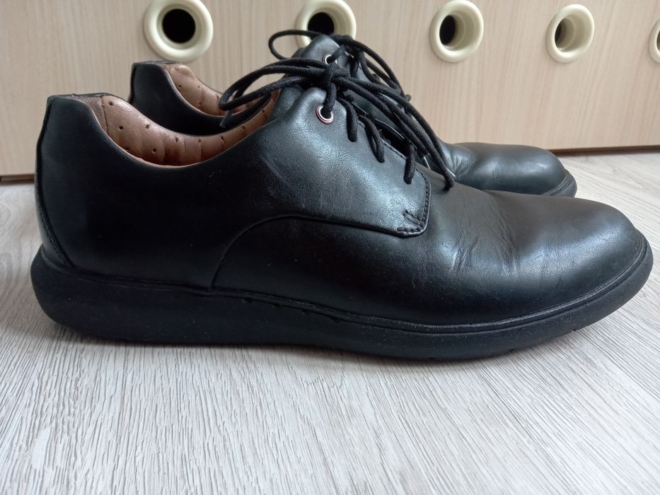 Półbuty na wiązanie Clarks r.46