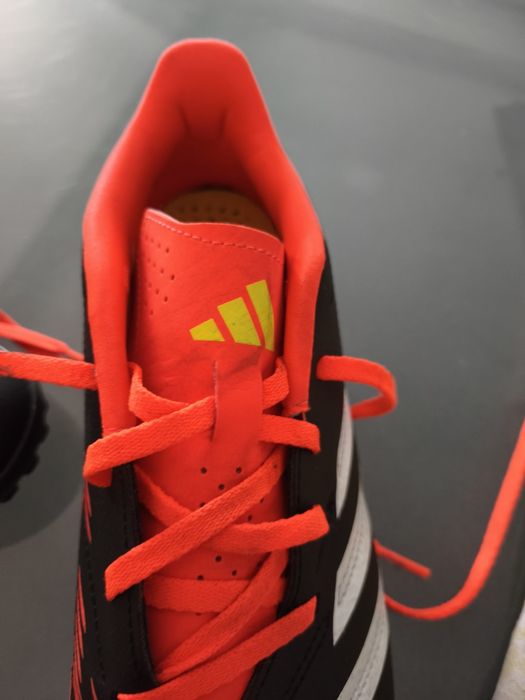 Adidas Predator TF , novas!!