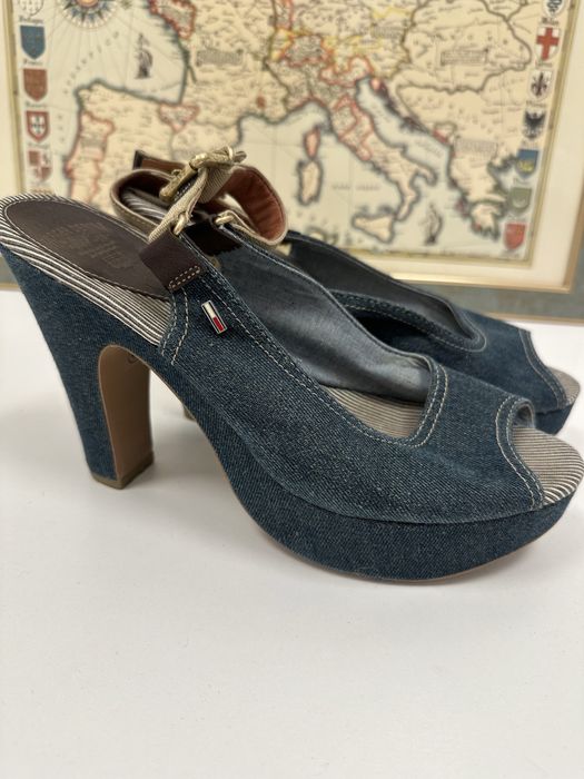 Tommy Hilfiger, rozm. 40, jeansowe, letnie koturny na obcasie