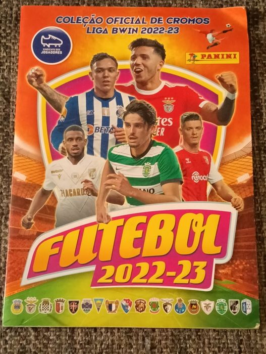 Cadernetas futebol e outros