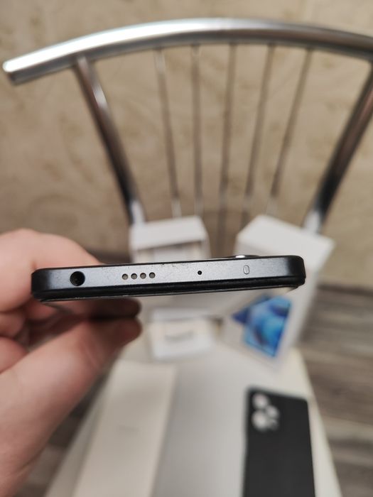 ИГРОВОЙ Xiaomi redmi note 12Pro 5G, память 8+8-256гиг, идеал.
