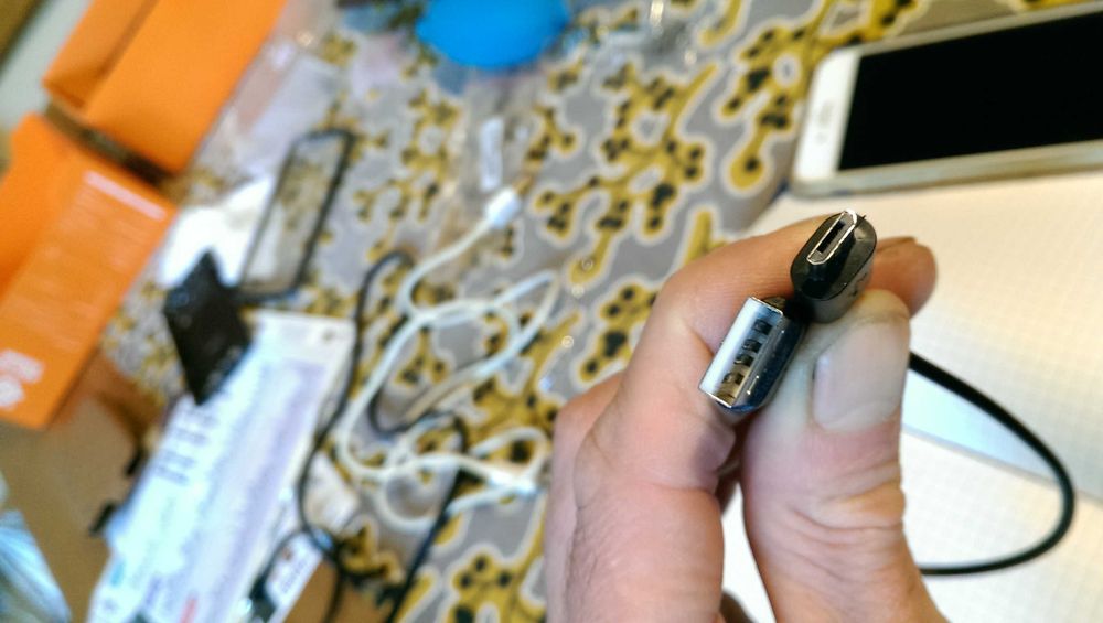 Przewód USB męski- micro USB męski, 29 cm;