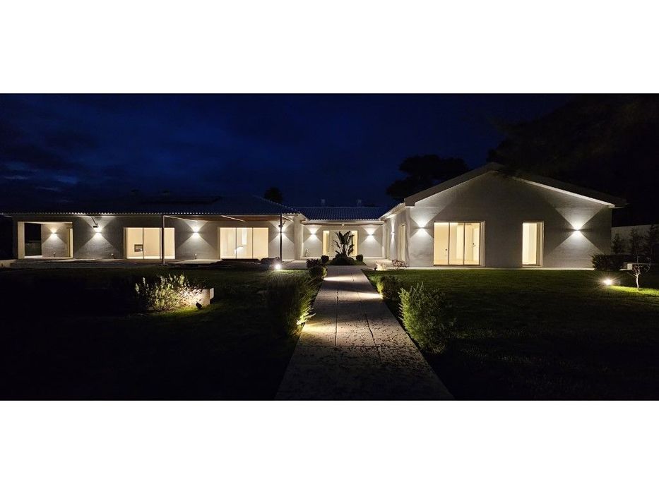 Moradia T7 nova com piscina em Birre, Cascais