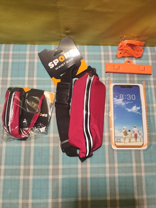 Сумка чохол на пояс та шию.