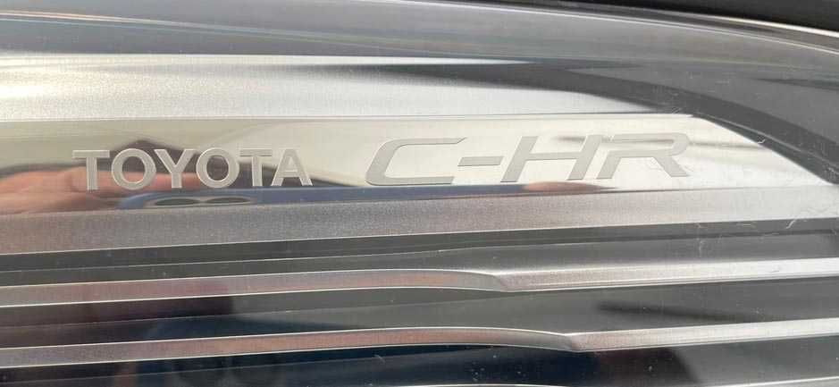 otica frontal ESQ toyota C-HR I . fase 1 - FULL LED