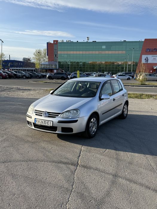 Продам автомобіль в гарному стані Golf