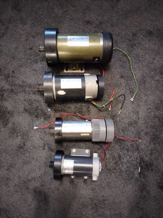 Мотор двигун до бігової доріжки.