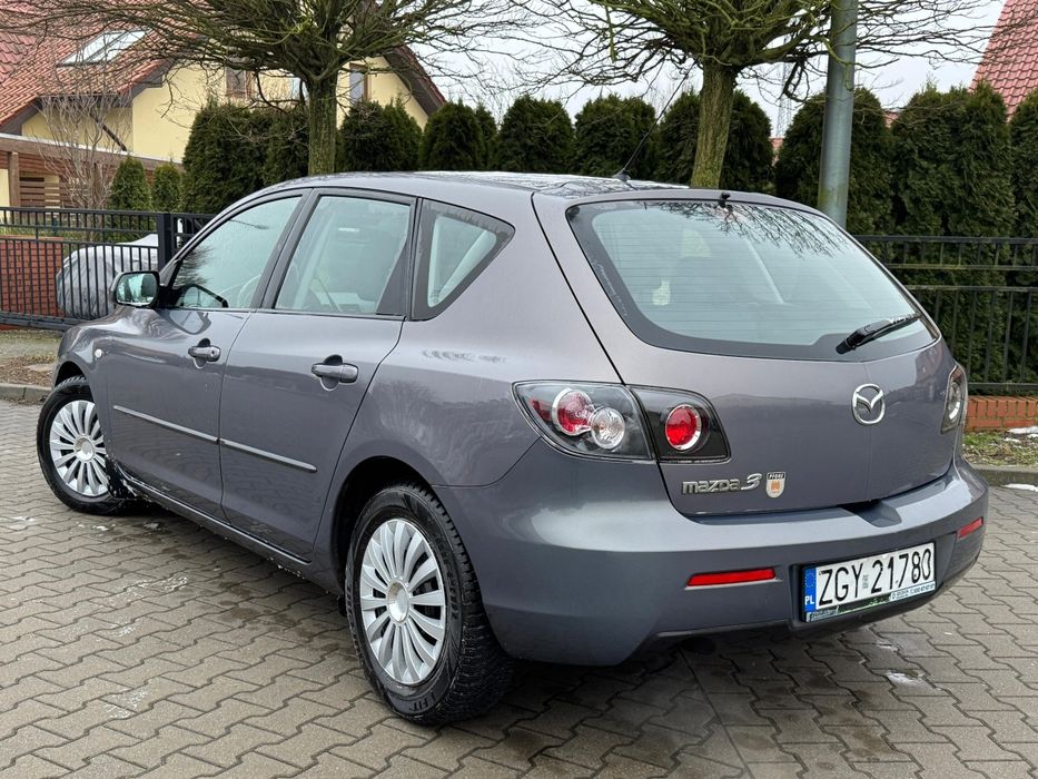 Mazda 3 xenon  2008 rok 1.6 diesel bez rdzy bardzo ladna zadbana