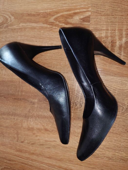 Szpilki Lasocki r. 39 / stan dobry