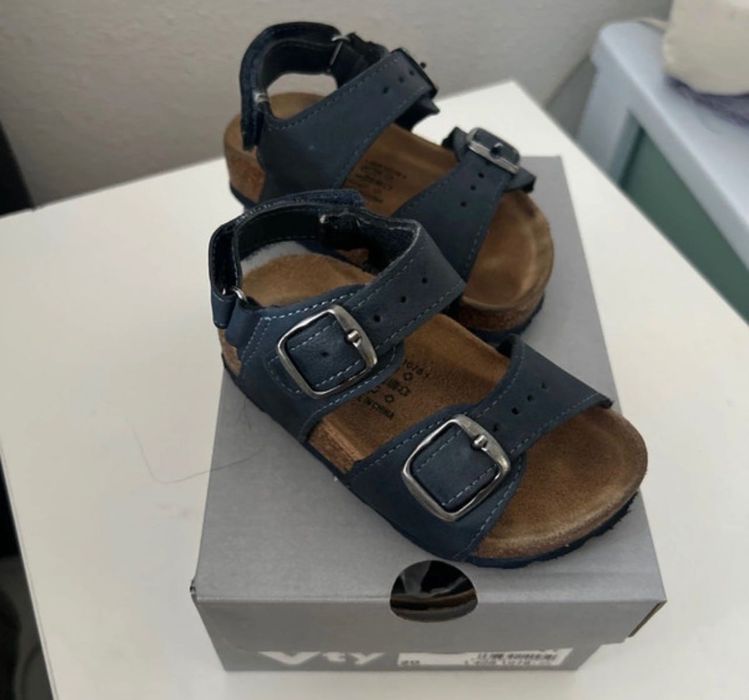 Sandálias de meninos
