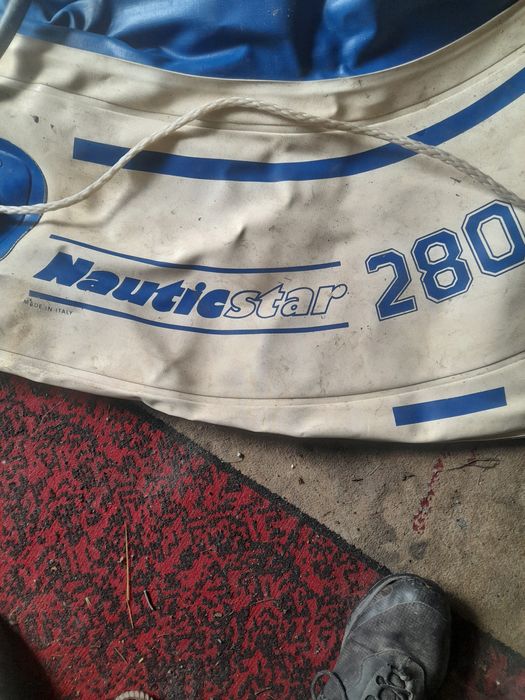 Продам човен(не китай) виробник Італія