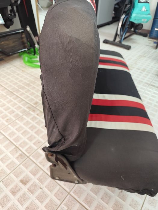 Vendo bancos para Nissan Vanette para restaurar