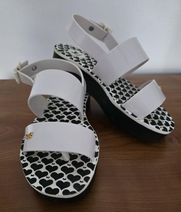 Sandałki Zaxy białe