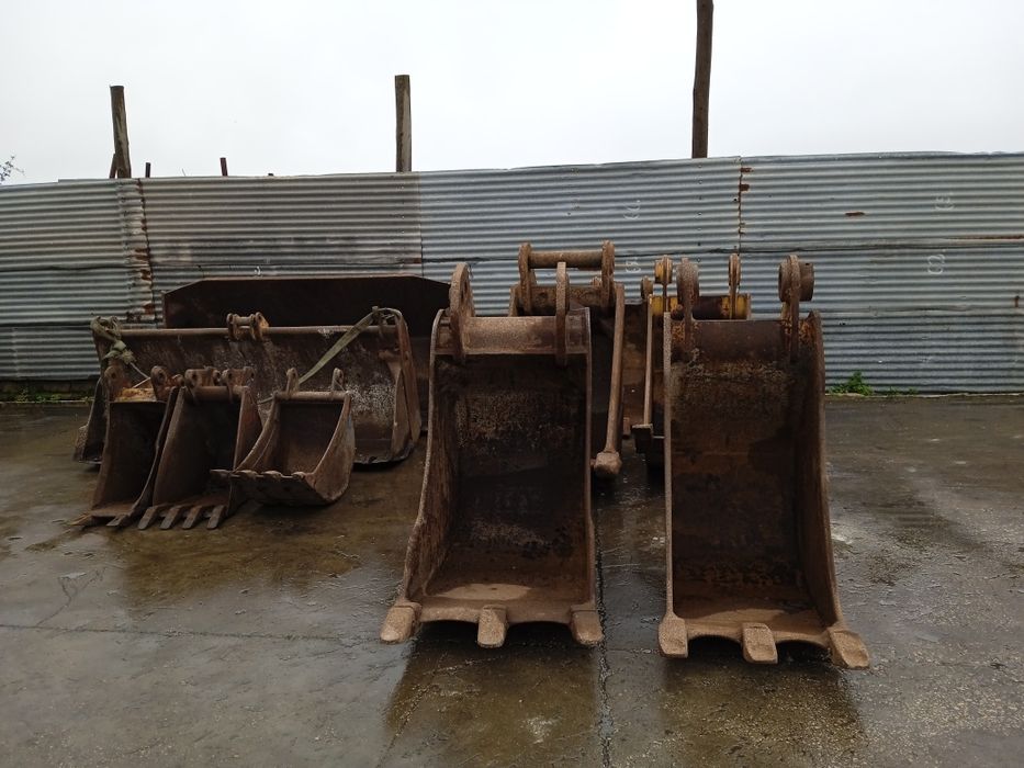 Vende-se baldes de máquinas vários tamanhos e modelos