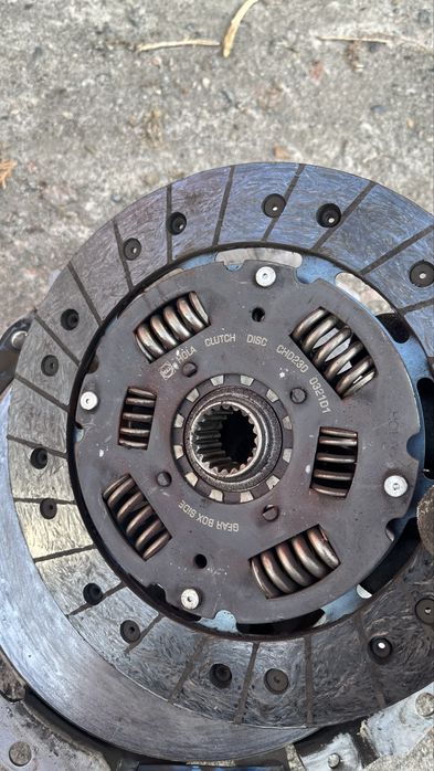 Продам запчасти ваз 2109-2110 оригинал сцепление HOLA бу